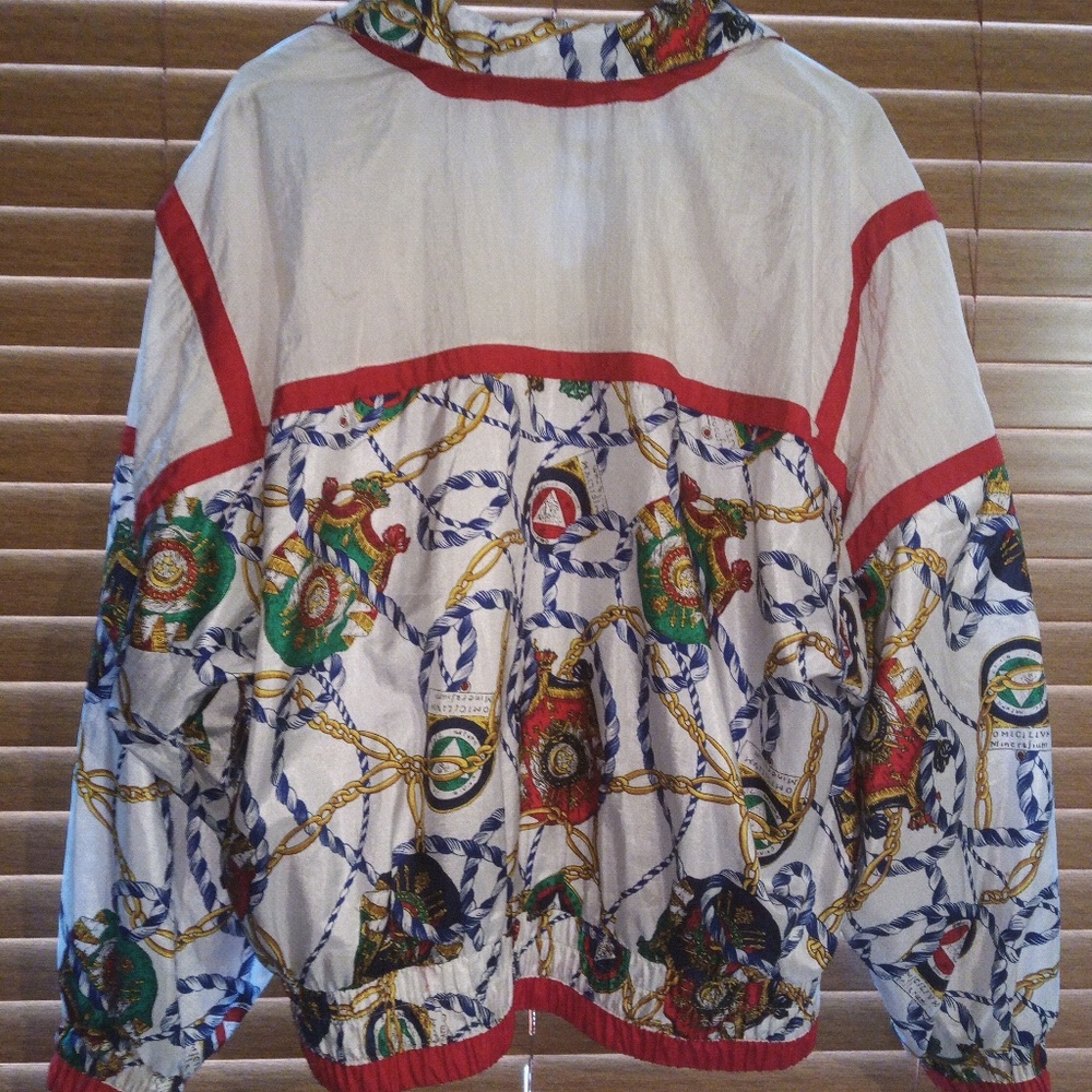 Wind Breaker - Picture 2 of 4